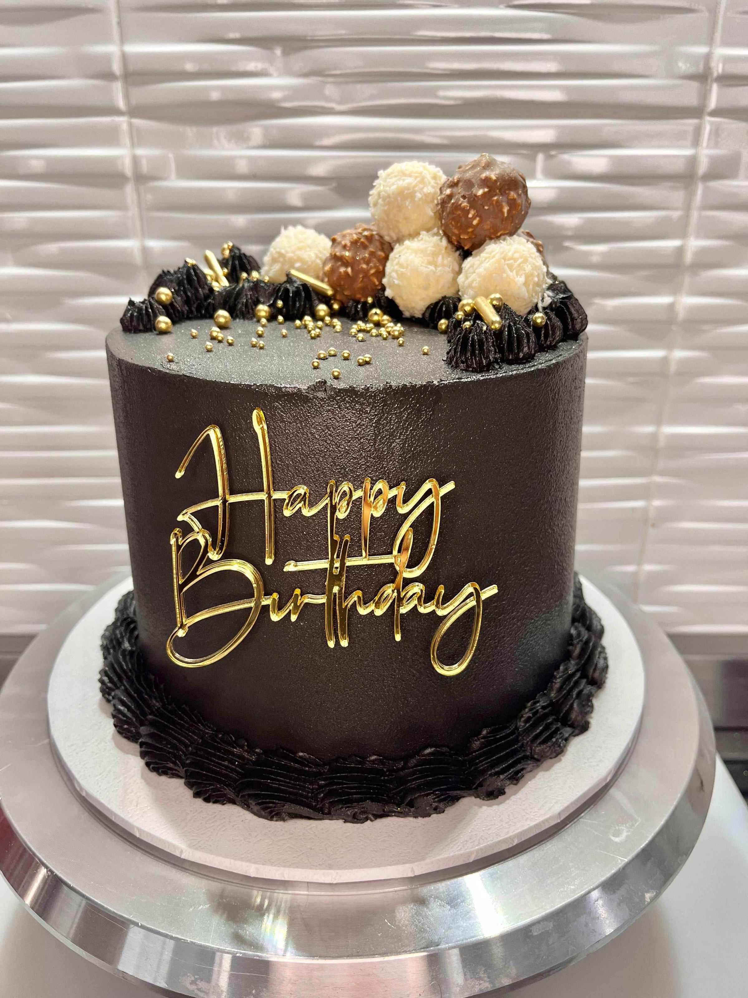 Vintage Cake | Featured image for the Cake Delivery Brisbane page from Custom Cakes BNE.