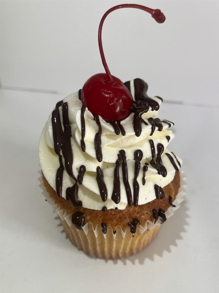 Cupcakes With Cherrie on top